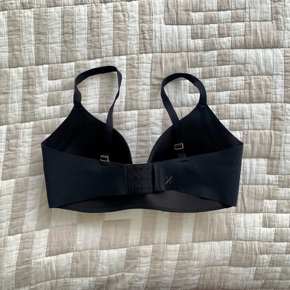 Knix WingWoman Contour Bra - Black - Picture 9 of 10